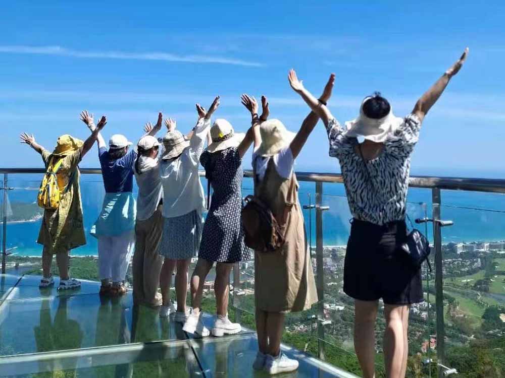 bwin·必赢三亚之旅尽兴而归